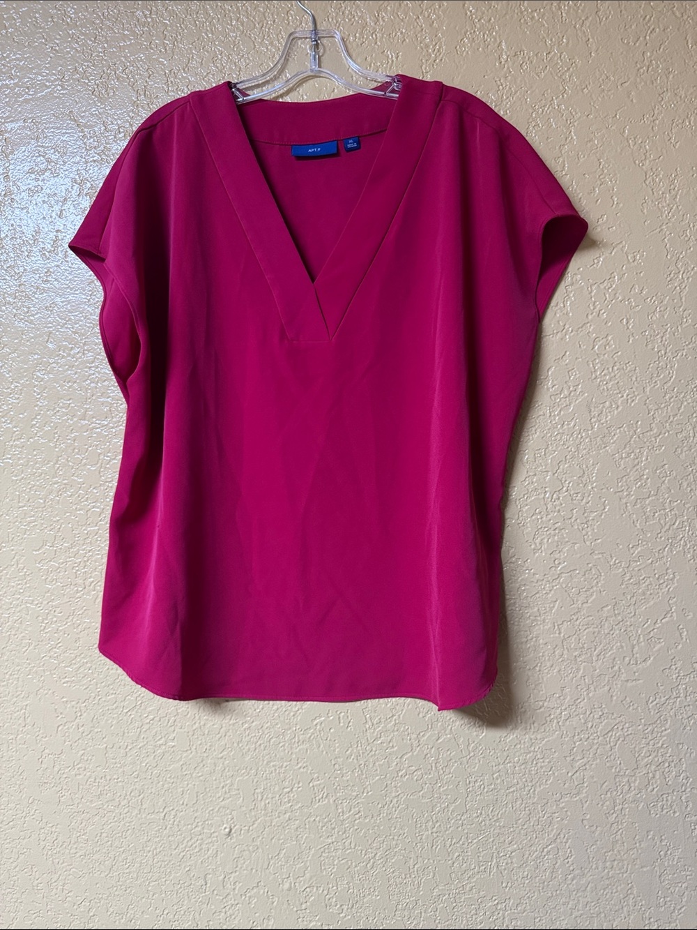 Apt. 9 Fuchsia V-Neck Cap Sleeve Blouse